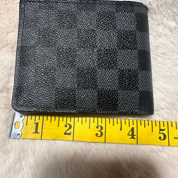 Louis Vuitton Black and Gray Checkered Wallet - Picture 6 of 7